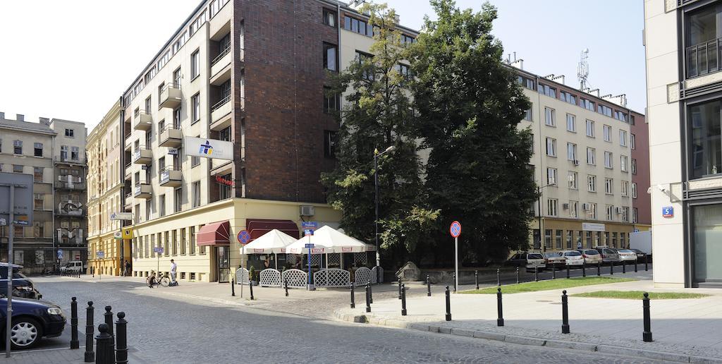 Emka Hostel Warsawa Bagian luar foto